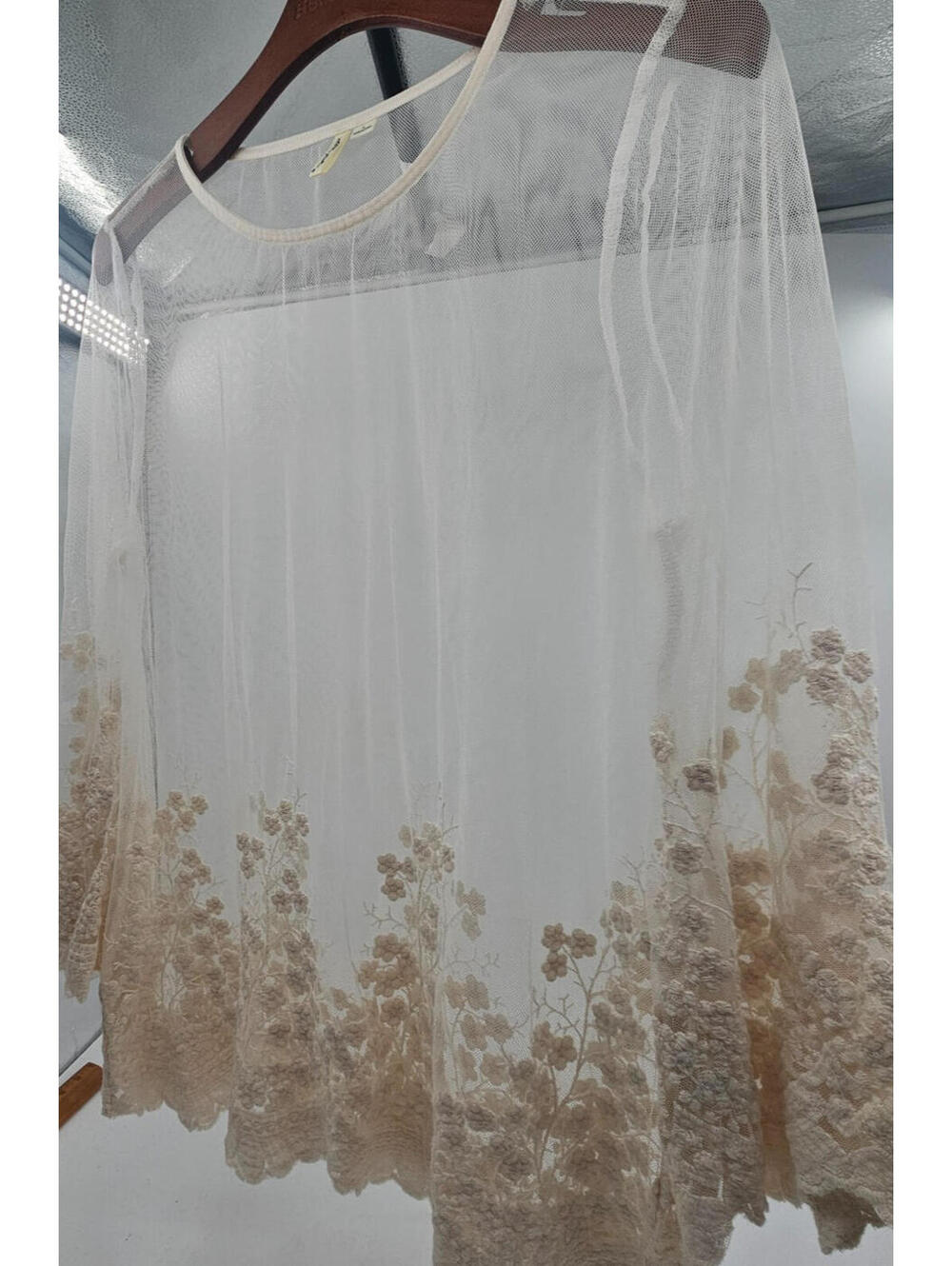Ultra Pink Cream Mesh Embroidered Floral Top L Sheer Boho Romantic Bell Sleeve
